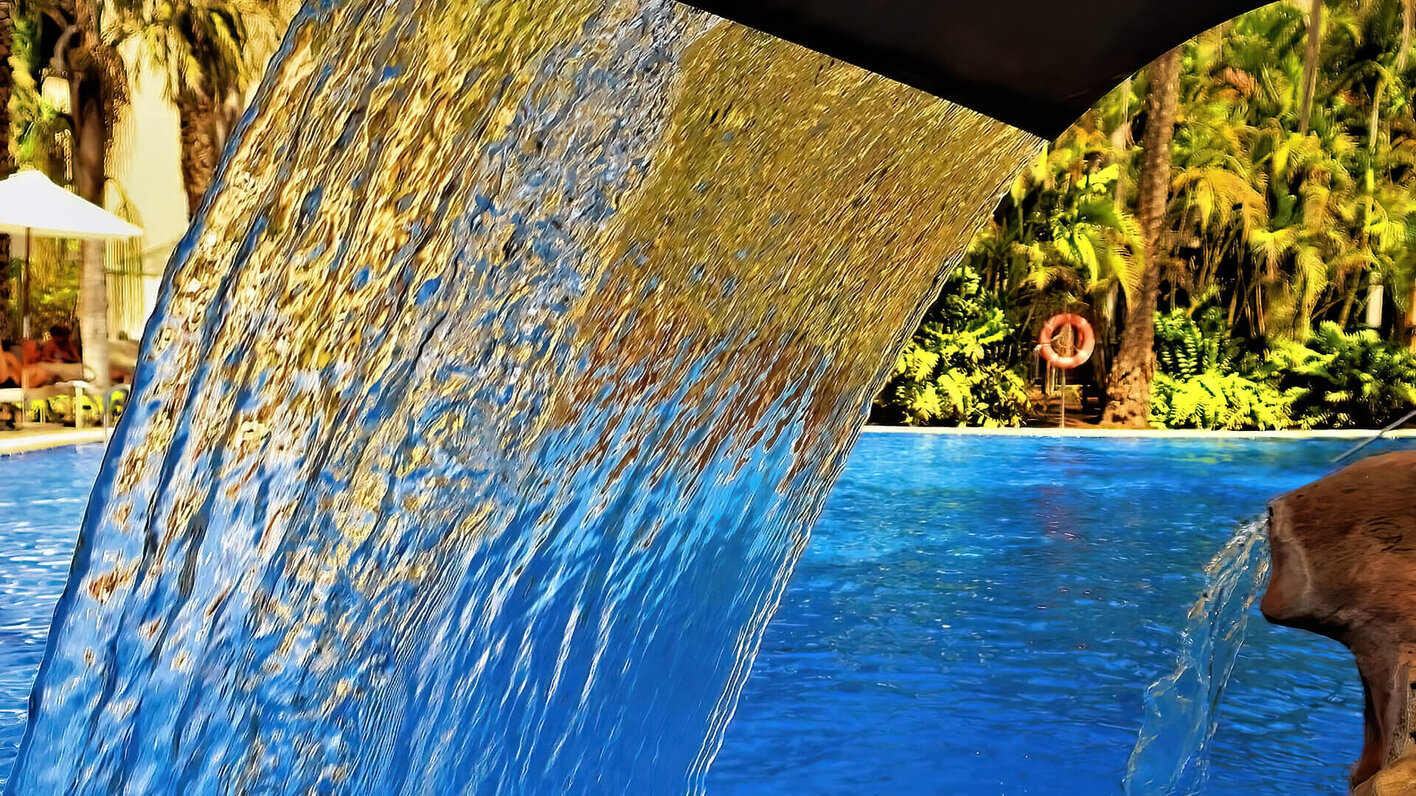 Best Water Feature For Your Pool