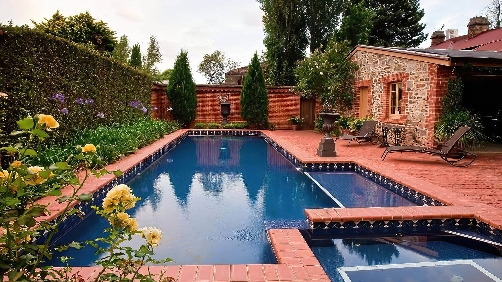 Red Brick Around Pool Area Red Brick Pool Area