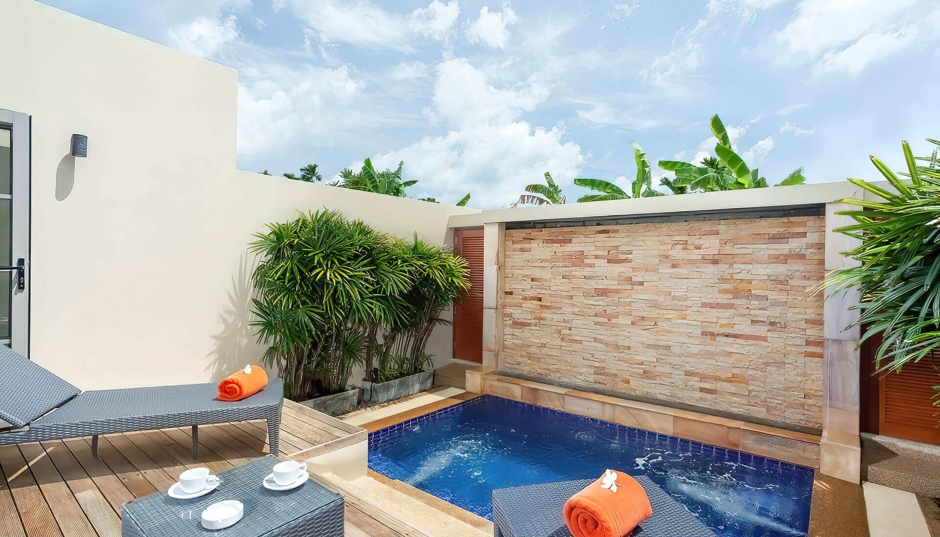 Rock Wall Feature Plunge Pool Rock Wall Feature Plunge Pool