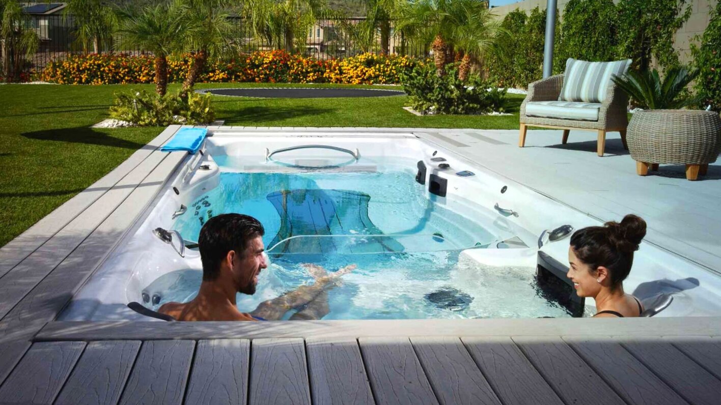 How Deep Should A Pool Spa Be?