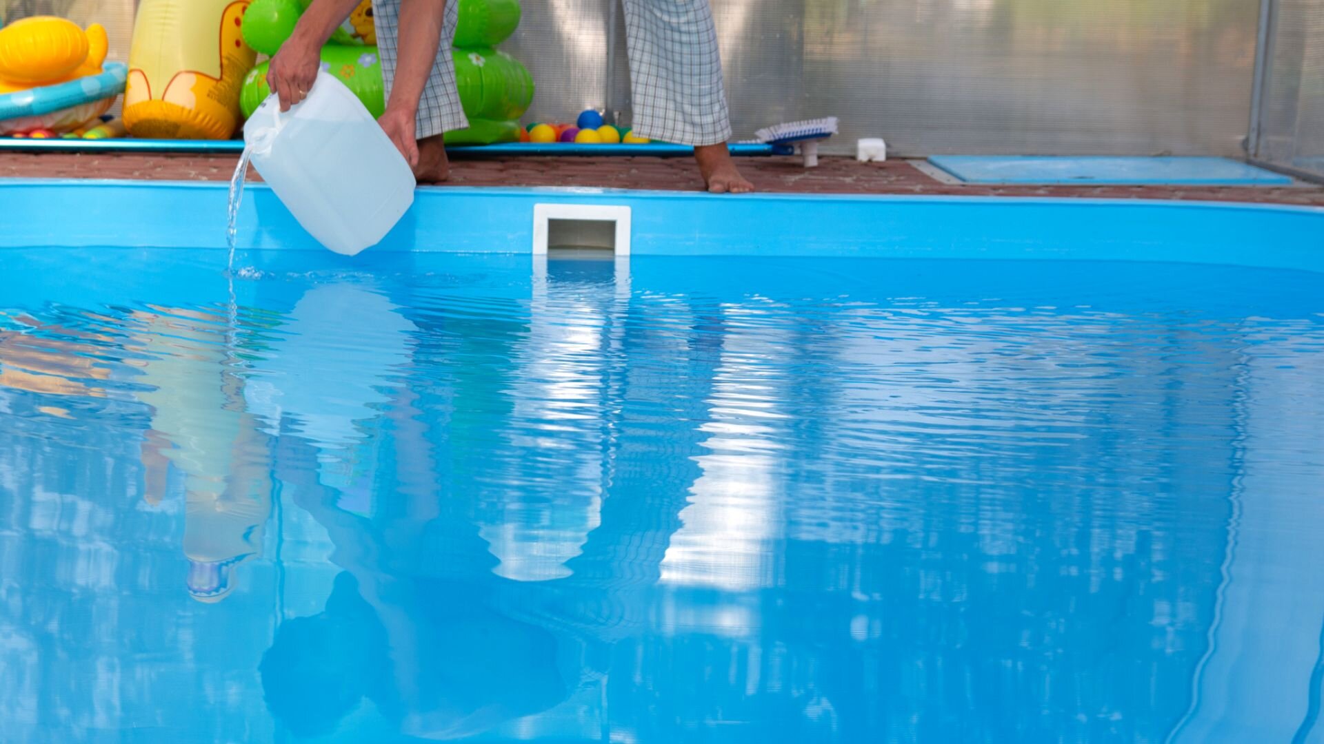 Putting Chemicals In Pool With Container Putting Chemicals Pool Container