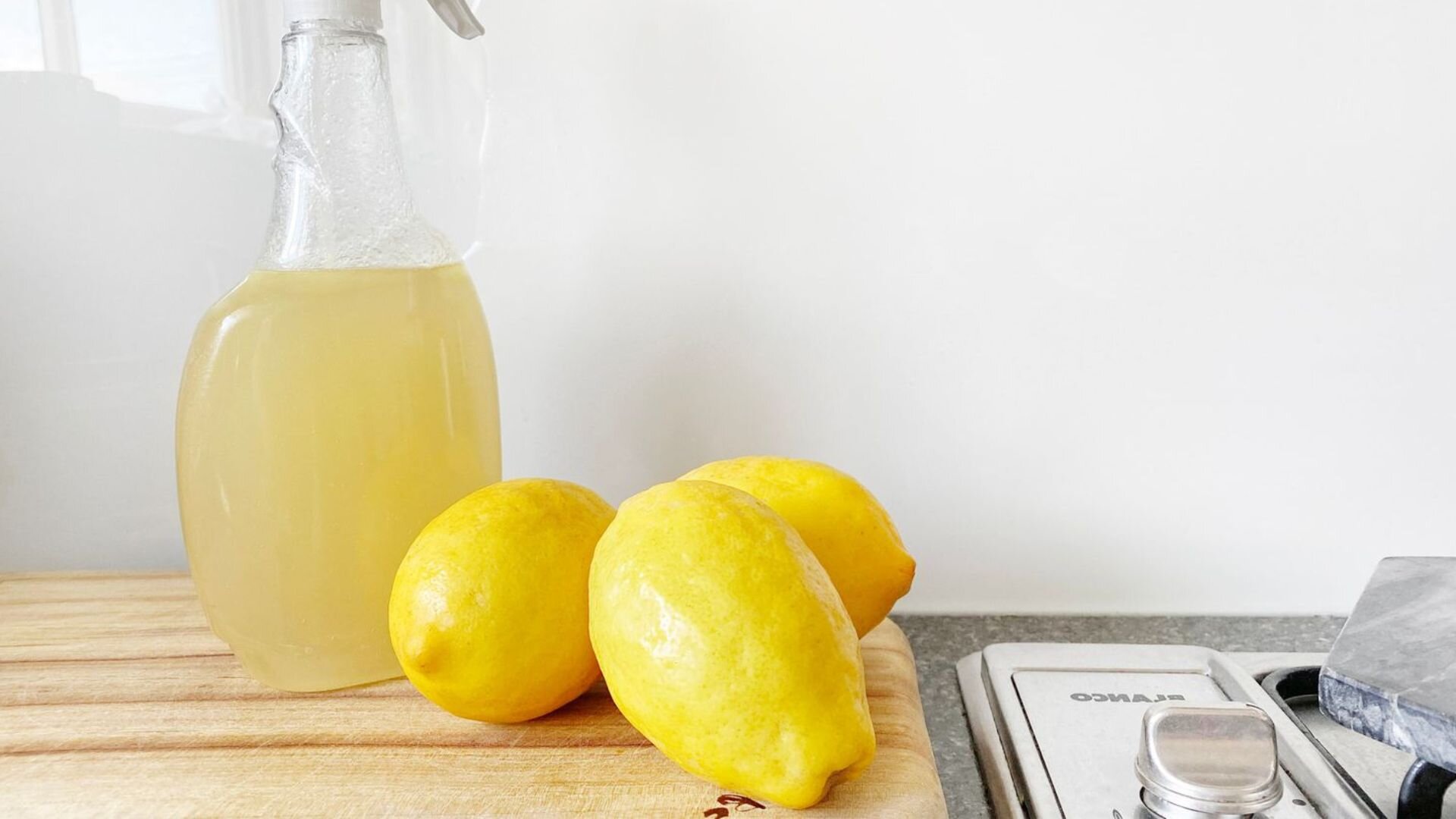 Cleaning Pool Lemon Juice