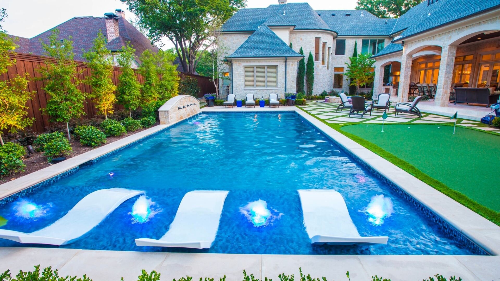 2023 10 Pool With Fountain Fence Pool Fountain Fence