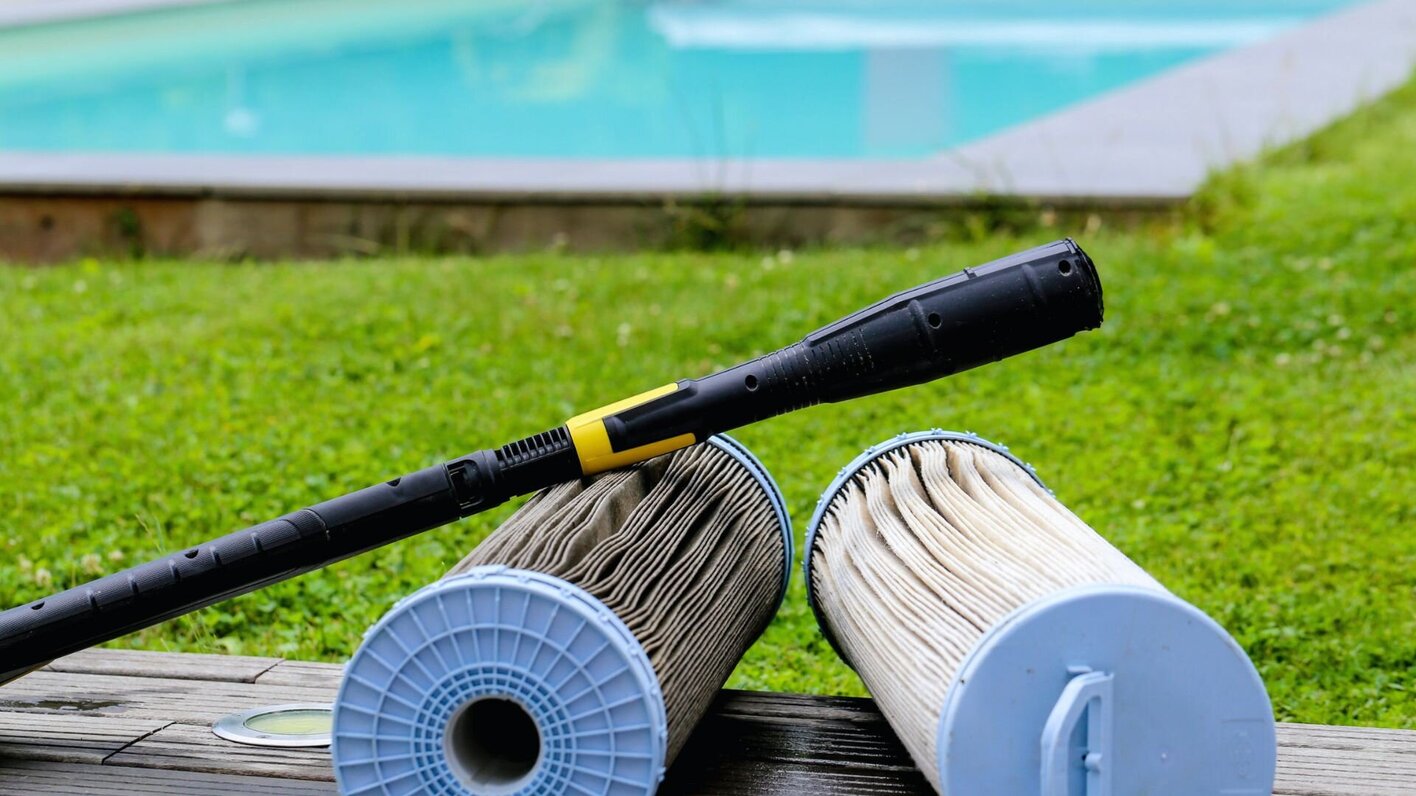 DIY: How to Replace a Pool Filter