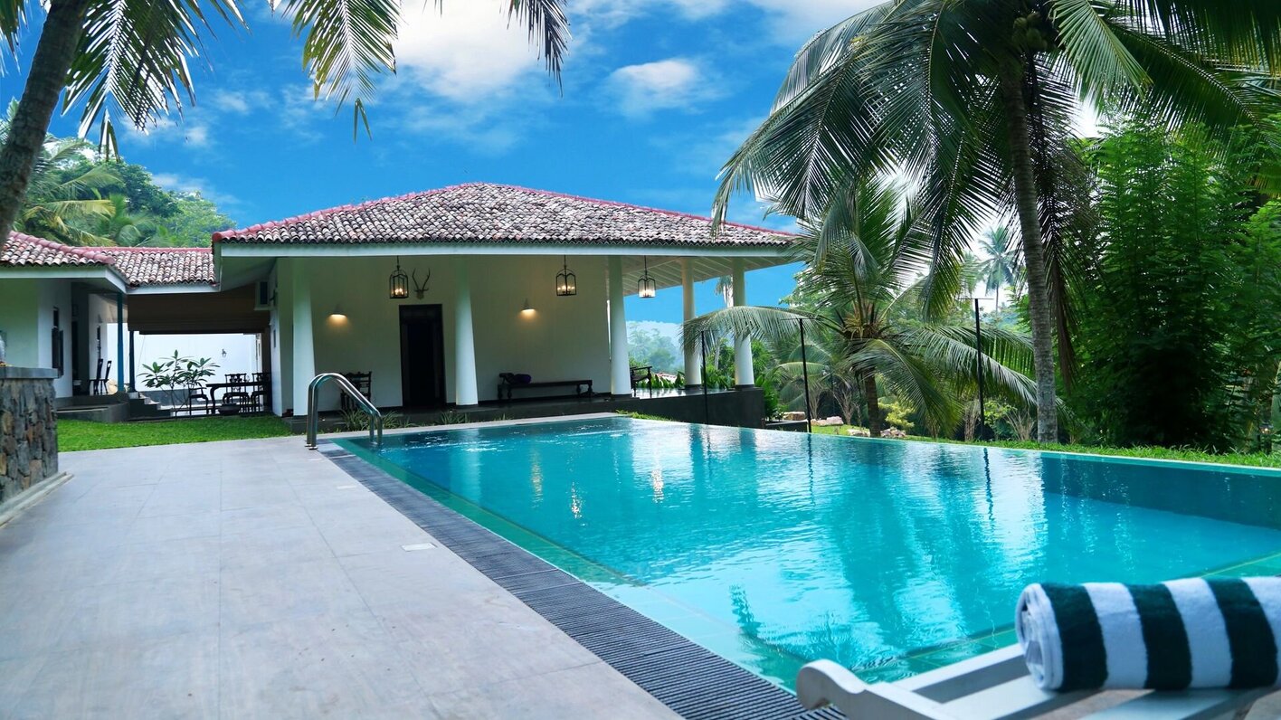 Pavers or Concrete Around a Pool?